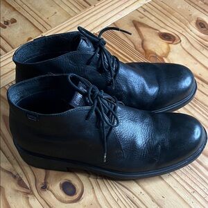 Camper Dean Black Leather Ankle Boots for Men.